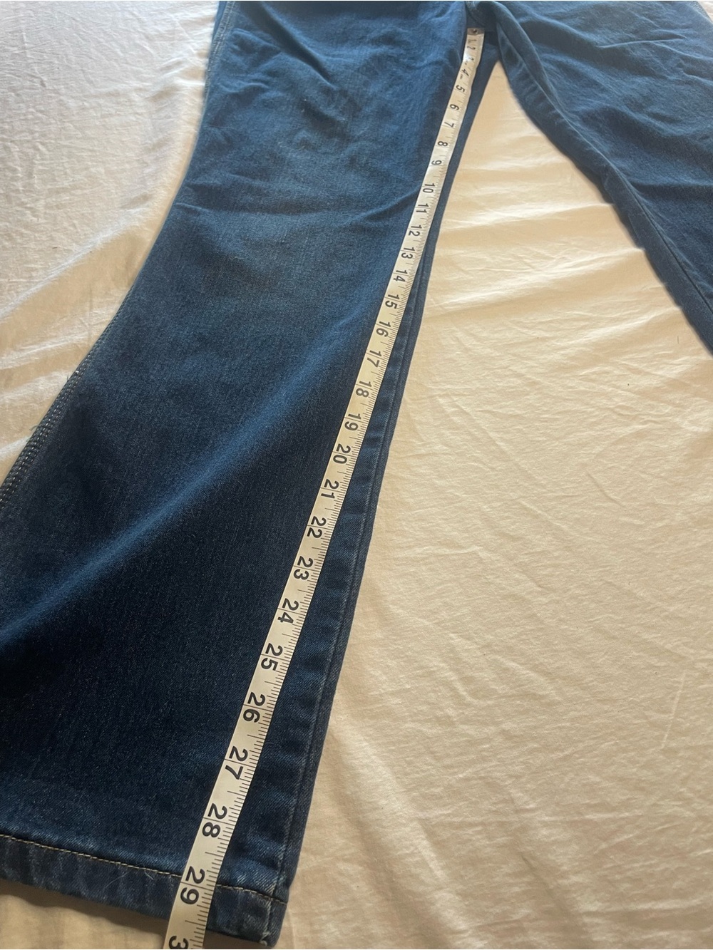 Wrangler 10/30 Women’s Dark Blue Boot-Cut Jeans - Picture 7 of 10